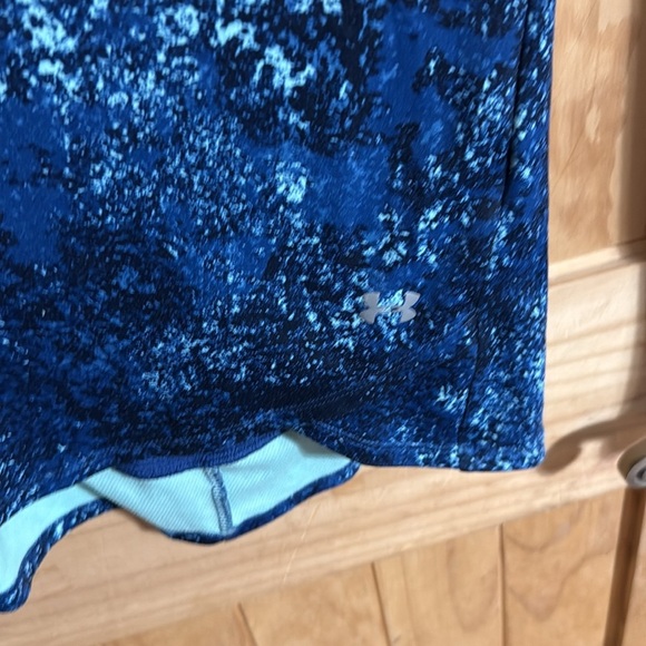 Under Armour Blue Patterned Long Sleeve Athletic Top - Picture 2 of 4